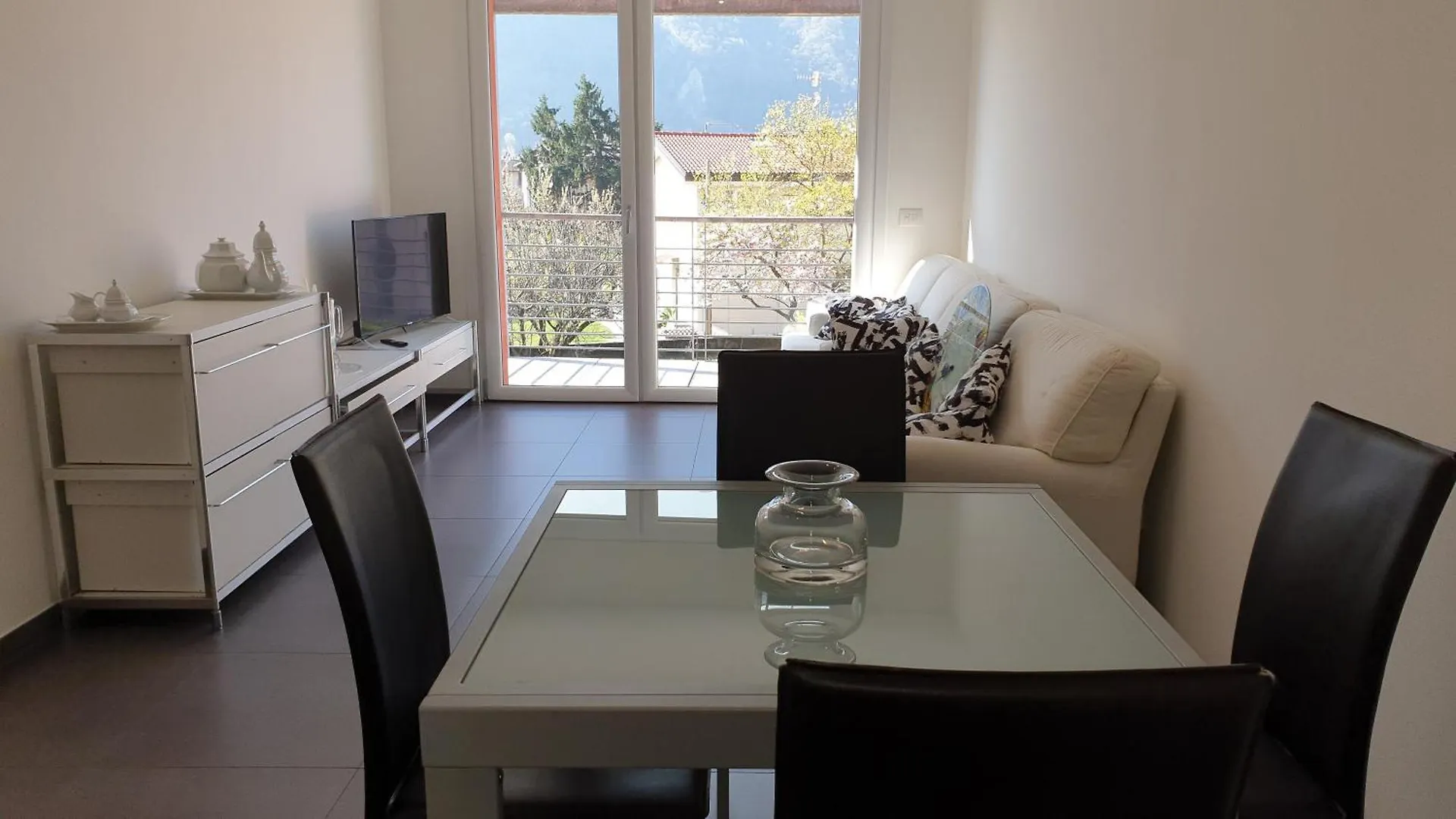 Apartment Modern Apartament Porlezza Italy